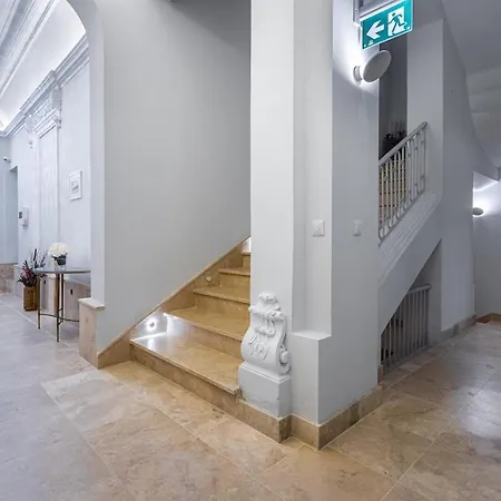 Apartment Old Theatre - Vulcano *